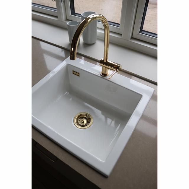 Mera 57 keramik køkkenvask, Hvid m/messing afløb