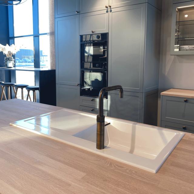 Mera 100 SL keramik køkkenvask m/bakke, Hvid m/kobber afløb