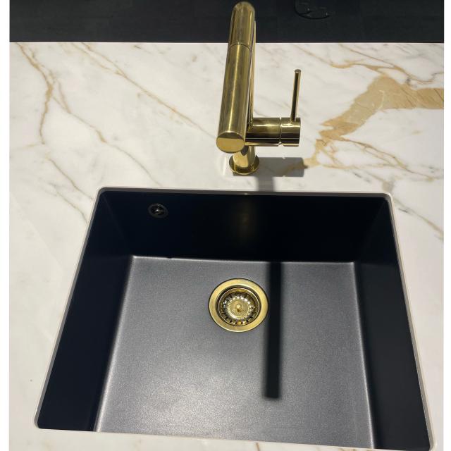 Kubus 040 køkkenarmatur m/udtræk, Massiv messing